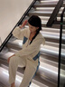 宏資琦休閑褲女裝2025春季新款減齡開衫衣服時尚拼接牛仔休閑運動套裝女 白色 M 曬單實拍圖