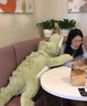 TURBOSUN大玩偶巨型睡覺一米6以上日本代購鱷魚超大號長條枕公仔可愛玩偶 棕色 約1.5米 曬單實拍圖