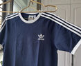 adidas情侶休閑純棉上衣圓領(lǐng)短袖T恤男女夏季阿迪達斯官方輕運動(dòng) 傳奇墨水藍   XS 曬單實(shí)拍圖