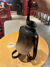 JCZS德國品牌運動(dòng)水杯大容量德國噸桶噸大容量水壺Tritan戶(hù)外便攜運動(dòng) 墨染黑【彈跳伸縮吸管/耐摔防 1L 2.6L【進(jìn)口Tritan材質(zhì)/茶倉款】 曬單實(shí)拍圖