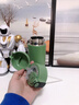 京悠雨德國帶吸管的保溫杯老年人專用臥床癱瘓無力躺著喝水防嗆護理杯子 綠色 72小時長效保溫 520ml 曬單實拍圖