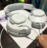 JBL量子風(fēng)暴Q100/Q100M2 頭戴式游戲耳機(jī)電競耳麥 環(huán)繞聲帶麥話筒電腦手機(jī)有線吃雞 Q100白色（可拆卸指向性麥克風(fēng)） 曬單實(shí)拍圖