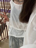 多想余防曬罩衫白色長(zhǎng)袖t恤女上衣夏季新款純欲體恤遮肚子寬松圓領(lǐng)內(nèi)搭 荷包長(zhǎng)袖防曬罩衫 M 【建議100斤內(nèi)】 曬單實(shí)拍圖