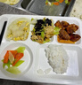 甜雅靜A5白色密胺仿瓷快餐盤學生食堂分格餐盤套裝加深六格塑料長方飯盤 五件套裝=餐盤+碗+杯+勺+筷 曬單實拍圖