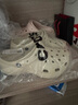 卡駱馳（crocs）洞洞鞋女 經(jīng)典云朵Clog透氣一腳蹬穿沙灘鞋涼拖鞋 206750-2Y2 W8 曬單實(shí)拍圖