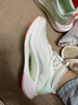特步【氫風(fēng)7.0】跑步鞋女新款三重透氣科技輕盈舒適通勤慢跑鞋女 帆白/泡沫綠【椰香風(fēng)】 35 曬單實(shí)拍圖