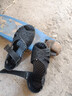 啄木鳥(niǎo)25年新款夏季真皮涼鞋女士平底橡膠軟底媽媽涼鞋女款中老年沙灘鞋 黑色 35 曬單實(shí)拍圖
