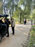 波司登（BOSIDENG）戶(hù)外軟殼男連帽防風(fēng)防潑水散熱露營(yíng)溯溪登山山系旅行防護功能外套 黑色8056-經(jīng)典極簡(jiǎn)風(fēng) M 175/96A 曬單實(shí)拍圖