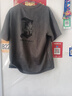 杰克·瓊斯（JACK&JONES）男裝復古簡(jiǎn)約舒適基礎百搭哥特字母飛鳥(niǎo)寬松圓領(lǐng)短袖T恤男 石雕灰E05 2XL (190) 曬單實(shí)拍圖
