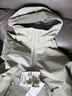 巍德（VAUDE）格雷連帽軟殼沖鋒衣戶(hù)外徒步騎行防風(fēng)防水透濕春秋沖鋒衣外套男 龍蒿綠 【定制車(chē)載香薰禮盒裝】 M【推薦175-180體重140-160斤】 曬單實(shí)拍圖