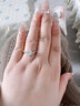 莫桑石鉆戒純銀一對男女款一克拉結婚情侶對戒仿真鉆石假求婚戒指 加冕女戒50分＋男戒四爪50分 閉口需要聯(lián)系客服定制圈號備注 曬單實(shí)拍圖