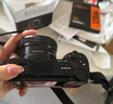 索尼（SONY）ZV-E10L 半畫(huà)幅微單相機 美膚拍照 精準對焦 VLOG APS-C畫(huà)幅  zve10 ZV-10 黑色L套機【贈128G卡+皮套+品牌電池+座充】 官方標配 曬單實(shí)拍圖