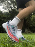 HOKA HOKA FOOT霍伽男女情侶飛速羚羊 6 越野跑步鞋減震防滑舒適厚底戶外運(yùn)動鞋 灰紅 43 曬單實拍圖