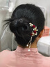兩世歡紀念流蘇u型發(fā)簪女款簪子新中式旗袍發(fā)釵盤(pán)發(fā)神器敬酒服新娘頭飾 玫瑰花紅珠流蘇發(fā)簪 曬單實(shí)拍圖