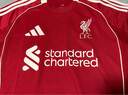 阿迪達斯 （adidas）【滔搏運動(dòng)】2025年男子LFC H JSY利物浦球迷版主場(chǎng)足球短袖球衣 JV6423 M 曬單實(shí)拍圖
