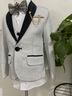 DOMIAMIAKIDS男童禮服亮絲兒童西裝套裝學(xué)校主持演出服青少年正裝鋼琴演奏 銀色亮面西裝6件套 160 （身高150-158/體重75-85斤） 曬單實拍圖