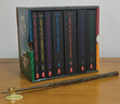哈利波特全集1-7英文原版 Harry Potter美版 20周年紀念 JK羅琳 電影原著(zhù) 哈利波特與魔法石 搭魔法寶箱 神奇動(dòng)物在哪里 圣誕小豬 哈利波特1-7英文原版20周年紀念美版 曬單實(shí)拍圖