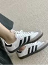 阿迪達(dá)斯 （adidas）「T頭鞋」SAMBA OG經(jīng)典復(fù)古板鞋德訓(xùn)鞋男女阿迪達(dá)斯三葉草 白/黑/淺灰 40.5 曬單實(shí)拍圖