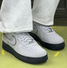 耐克空軍一號男子膠底運動(dòng)鞋秋季官方NIKE AIR FORCE 1 HQ1966 001淺煙灰/淺煙灰/黑 42 曬單實(shí)拍圖