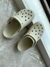 crocs卡駱馳厚底云朵洞洞鞋時尚百搭戶外沙灘鞋女鞋|206750 骨白色-2Y2(含智必星) 36 /37(230mm) 曬單實拍圖