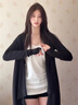 SNYDER WEAR慵懶風(fēng)黑色不規(guī)則開衫女針織衫2025秋季新款氣質(zhì)女裝背心外搭套裝 黑外搭+白背心【兩件套】 薄款 S 建議（95斤以下） 曬單實(shí)拍圖