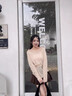 謎秀杏色苧麻針織衫送腰帶2025年秋新品上衣女木耳邊領(lǐng)側開(kāi)叉落肩罩衫 杏色 上衣 M 曬單實(shí)拍圖