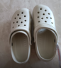 名創(chuàng)優(yōu)品（MINISO）洞洞鞋女夏季外穿沙灘涼鞋防滑厚底踩屎感腳包頭涼拖鞋骨白36-37 曬單實拍圖