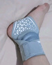 安踏（ANTA）護(hù)踝運(yùn)動防崴腳扭傷護(hù)腳腕套超薄男女籃球跑步固定關(guān)節(jié)護(hù)具 灰白 曬單實(shí)拍圖