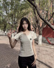 方領(lǐng)打底衫女夏季新款灰色短袖t恤大領(lǐng)口內(nèi)搭正肩純棉顯瘦上衣服 灰色 S 曬單實(shí)拍圖