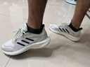 阿迪達斯 （adidas）男女運動鞋耐磨減震透氣潮流休閑跑步鞋 亮白/一號黑/淺灰 42 曬單實拍圖