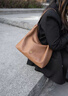 BAGTREE包包樹(shù)圖南植鞣牛皮腋下hobo女包2025年新款單肩斜挎包通勤餃子包 檀黑色-中號 高級小眾 曬單實(shí)拍圖