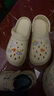 名創(chuàng)優(yōu)品（MINISO）洞洞鞋男女夏季外穿涼鞋防滑厚底踩屎感包頭涼拖鞋 卡其+海洋星星 曬單實拍圖
