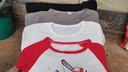 100%純棉兒童短袖T恤男寶寶2025年夏新款中小童拼接插肩上衣潮-SL 【插肩】黑色Y4+紅色B102 100 (建議22-30斤) 曬單實(shí)拍圖