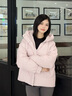 波司登（BOSIDENG）25新款羽絨服商場(chǎng)熱賣(mài)同款女短款連帽騏驥紅合身外套新年紅本命年 紫藤粉1863 XS 155/80A 體重約100斤以?xún)?曬單實(shí)拍圖