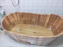 魔都香柏木泡澡木桶大人全身家用實(shí)木泡澡盆加厚木桶汗蒸浴桶洗澡桶 不銹鋼軟扶手標配1米*60寬左右 曬單實(shí)拍圖