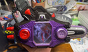 萬代（BANDAI）玩家驅(qū)動器EXAID腰帶艾克賽德DX卡帶武器老譚編年史故 僵尸病毒故障驅(qū)動器 無盒9新+電池 曬單實拍圖