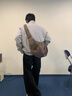 黑田矢衛麂皮絨大容量HOBO流浪包2025新款男女生休閑餃子大包廢土風(fēng)斜挎包 咖啡色 曬單實(shí)拍圖