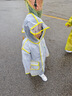 魔小宅兒童雨衣男童女童雨披幼兒園寶寶學(xué)生男孩女孩斗篷式透明防水面料 黃色（小恐龍雨衣） M 1件 【建議身高95-105cm】 曬單實拍圖