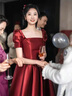映雯在逃公主敬酒服遮肚子感緞面結婚訂婚禮服女鋼琴聲樂藝考紅裙 酒紅色 L 建議100-110斤 曬單實拍圖