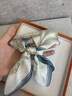MITHAOL KUSC真絲絲巾女2025新款100%桑蠶絲護(hù)頸小方巾生日禮物送媽媽 淡雅藍(lán)【京東倉(cāng)次日達(dá)】 正方形53cm*53cm 曬單實(shí)拍圖