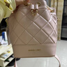 CHARLES&KEITH絎縫菱格鏈條水桶包雙肩包女生日禮物七夕禮物CK2-10701506 曬單實(shí)拍圖