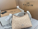 蔻馳（COACH）【品牌直供】LAUREL女士小號HOBO流浪包 沙黃色拼灰褐色 七夕禮物 曬單實拍圖