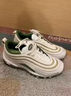 耐克（NIKE）AirMax97復(fù)古低幫休閑跑步鞋男款白綠 42 曬單實(shí)拍圖