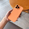 雅思戀 適用蘋果16promax手機殼新款柔彩磁吸iPhone16金屬鏡頭膜15Pro磨砂14超薄13輕奢12男女高級感 【愛馬橙】液態(tài)磁吸*內(nèi)置絨布*金屬鏡頭膜 iPhone 16 Promax 曬單實拍圖