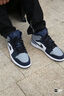 耐克（NIKE）球鞋定制  Air Jordan 1 Mid AJ1影子灰藍復(fù)古男子中幫籃球鞋 影子灰藍 定制款不支持退換 贈送 40 全新 假一賠三 曬單實拍圖