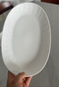 華青格魚盤家用大號蒸魚盤子浮雕素雅花瓣12.5英寸橢圓純白釉下彩 曬單實拍圖