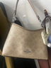蔻馳（COACH）【品牌直供】LAUREL女士小號(hào)HOBO流浪包 沙黃色拼灰褐色 七夕禮物 曬單實(shí)拍圖