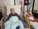 日本KANDUM老人電動(dòng)護(hù)理床家用旋轉(zhuǎn)多功能癱瘓病人全自動(dòng)翻身病床 高端家用電動(dòng)護(hù)理床（右側(cè)下床）翻身款 曬單實(shí)拍圖