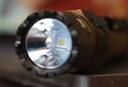 ACEBEAM T35 戶外多功能便攜手電筒緊湊型戰(zhàn)術(shù)小直筒LED家用登山露營夜爬 棕色-暖白光-1600流明 遠(yuǎn)泛兼顧 曬單實(shí)拍圖