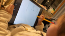 樂貝聯(lián) 適用Apple Pencil Pro保護套蘋果pencilPro筆套ipad硅膠筆套手寫筆防摔防滑滾保護套筆尖套 蘋果PencilPro專用款【橙#紅帽】硅膠筆套 曬單實拍圖